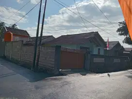 Rumah komplek Mapanget Griya Indah dekat Bandara tipe 36/120 hook