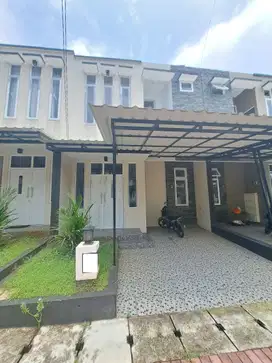 Rumah LT 90 Strategis 10 Mnt ke The Park Sawangan Hadap Timur J-32222