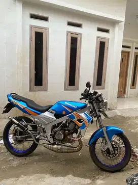 Ninja R 150 kis 1827 2005