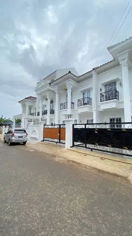 ISTIMEWA! RUMAH MEWAH DESIGN CLASSIC EROPA DEKAT TOL CIBUBUR