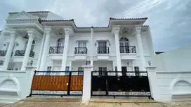 ISTIMEWA! RUMAH MEWAH DESIGN CLASSIC EROPA DEKAT TOL CIBUBUR