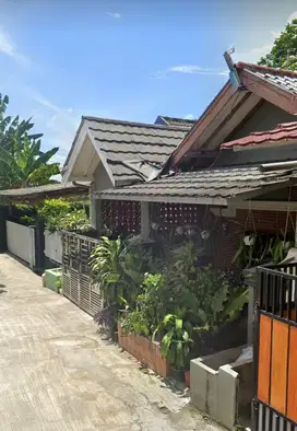 Dijual Dengan Isi Nya Rumah Di Kramatwatu Indah
