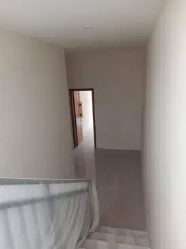 Hanya 1Man Rumah Baru 2 Lantai Semolowaru Dekat Manyar, Ngagel, Untag