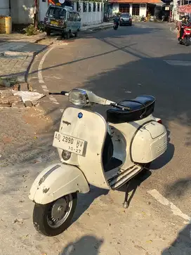 Vespa sprint v 1977