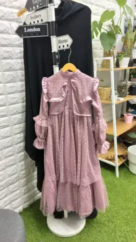 Mencari lowongan kerja penjahit
