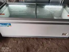 Di jual cepat prizer bok kaca sliding 1200L