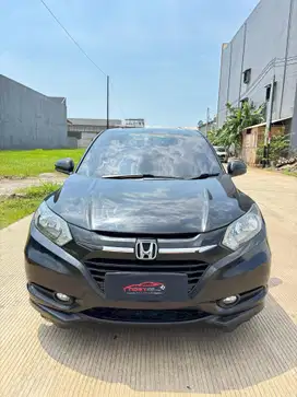 HRV S matic hitam murah 2016