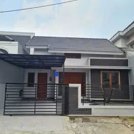 Dijual Rumah di Kencana Loka BSD Tangerang Selatan