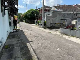 600 METER HYATT REGENCY: Tanah Palagan Jogja, SHM Pekarangan