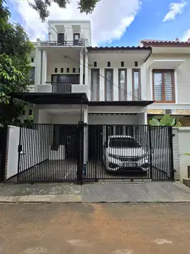 Rumah Second Dalam Komplek Jalan Lebar Nan Asri Di Pondok Kelapa Duren
