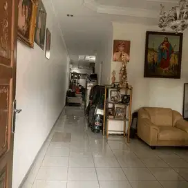 Rumah Lokasi Strategis Di Komplek Cenghay Jatinegara S5661