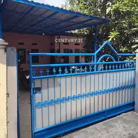 Dijual Rumah Hook Bagus Strategis Harga Menarik Di Karang Tengah