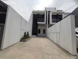 Di Jual Rumah Siap Huni Pinggir Jalan Raya Dekat RS Persahabatan Jakti