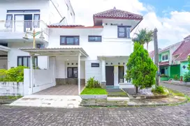 Rumah Hook Idaman Dekat Gerbang Tol Cisalak 3 LB 200 Bisa KPR J-13606