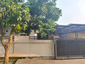 Dijual Rumah di Kencana Loka BSD