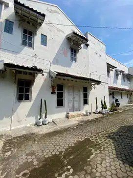 DIJUAL RUMAH INDUK + KOST TENGAH KOTA DI WIROBRAJAN KODYA