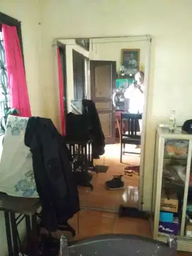 Kaca Cermin Besar