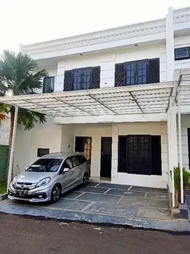 Rumah Dijual Murah Brand New Di Lebak Bulus Fasilitas Kolam Renang