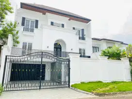 Rumah Baru 3 Lt Basemane,Swimming Pool 2 Muka Sentul City