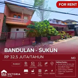 DISEWAKAN Rumah Besar & Luas, Siap Huni, Garasi Bisa 2 Mobil