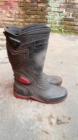 Sepatu Boots Safety
