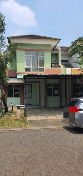 Disewakan Rumah Tinggal  di FORESTA, BSD - 3 kt + 2 lantai