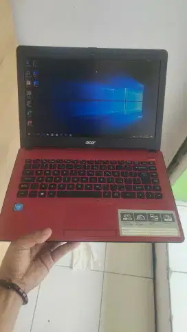 laptop Acer Aspire Intel Celeron Ram 4Gb HDD 500Gb Tinggal pakai 900rb