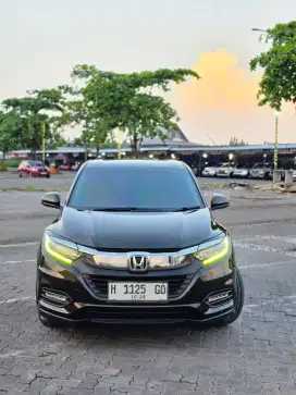 Dp 10jt HRV HR-V SE AT 2019 km 49rb