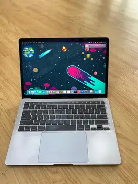 MACBOOK PRO TOUCHBAR 2020 13”inch i7 16/512 GB MULUS LIKE A NEW
