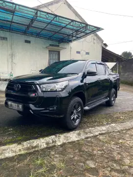 Hilux type G 2022 km low