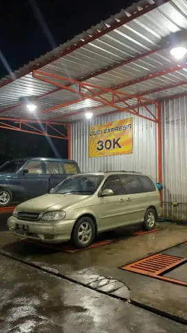 Jual mobil bekas