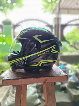 Helm kyt vendetta 2 ukuran L