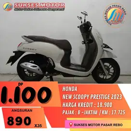 HONDA SCOOPY PRESTIGE TAHUN 2023 LIKE NEW, MESIN HALUS, BERGARANSI