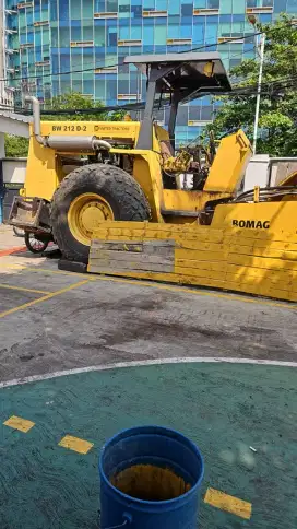 Jual Vibro/Compactor BOMAG model BW212D-2