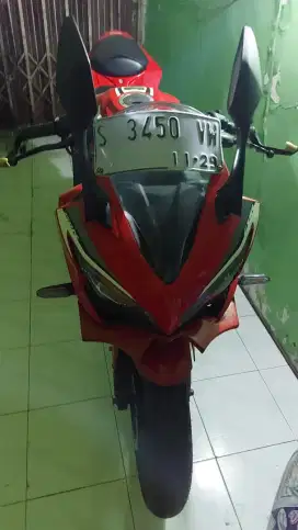 Honda CBR 150R 2019 KM Rendah