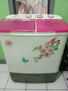Mesin cuci merk sanken