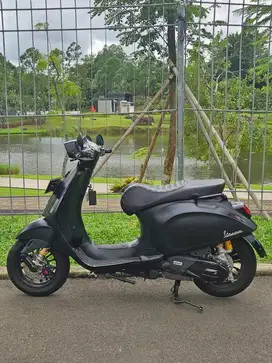 Dijual Vespa Sprint Nottte