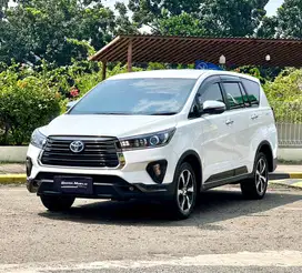 Toyota Kijang Innova Venturer 2.4 Diesel AT 2021 Captain Seat