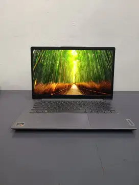 Lenovo slim 3 Ryzen 7 5700U