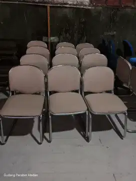 Kursi Hadap Kantor Kaki Besi
