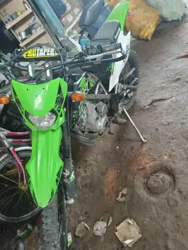 Jual motor KLX BF 150