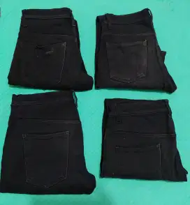 Jeans hitam pria size 30 dan 29