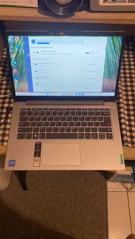 Dijual cepat Lenovo Ideapad slim 1i
