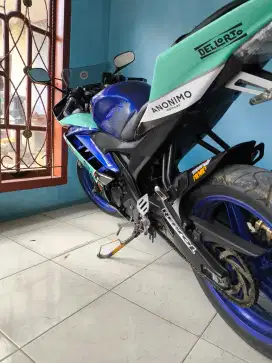 Yamaha R15 2016