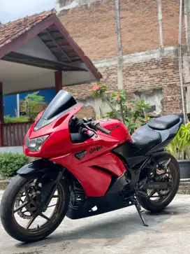 Kawasaki Ninja 250 R Karbu (Made in Thailand)