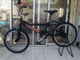 Sepeda bmx rotor freestyle united