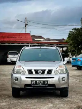 Nissan Xtrail ST 2.0 MT