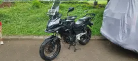 Pulsar 220 th 2011 Low KM, dapet part Ori