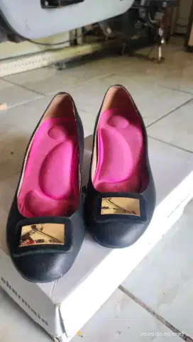 Jual sepatu buat kerja atau kuliah
