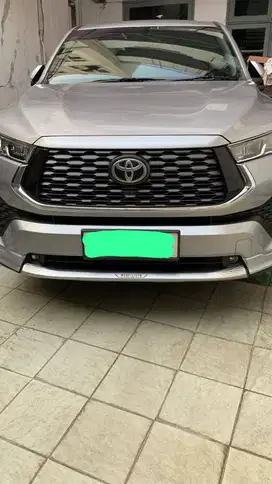 Toyota Innova Zenix type V Hybrid tahun 2024
